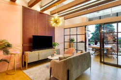 Woods Square (D25), Office #570641941